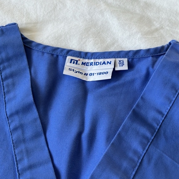 Meridian scrub top with logo - Picture 2 of 2